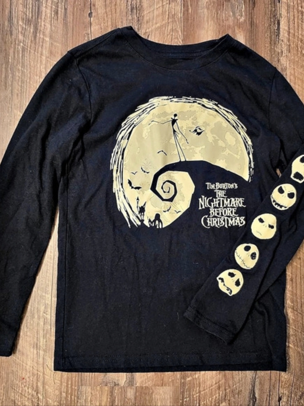 Disney Nightmare Before Christmas Unisex Long Sleeve Graphic Tee Size S (6/7)